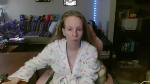 Mila online show from 02/18/26, 02:35