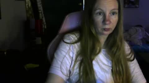 Snapshot of milastoned chatting on 04/22/26, 03:46 Mila online show from 04/22/26, 03:46