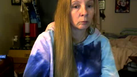 Snapshot of milastoned chatting on 05/10/26, 02:06 Mila online show from 05/10/26, 02:06