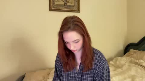 Snapshot of milav_ chatting on 04/20/26, 01:58 Lana online show from 04/20/26, 01:58