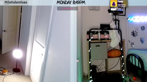 Mila Valentina online show from 12/31/24, 01:47