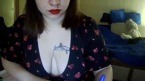 Milaxcute online show from 10/18/25, 08:15