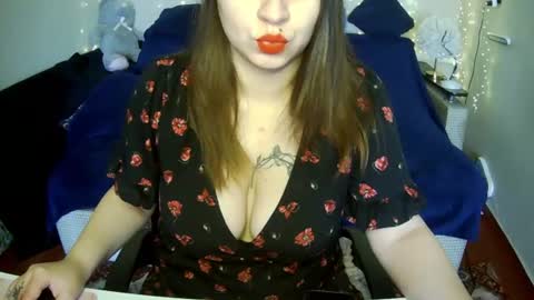 Snapshot of milaxcute chatting on 07/16/26, 08:31 Milaxcute online show from 07/16/26, 08:31