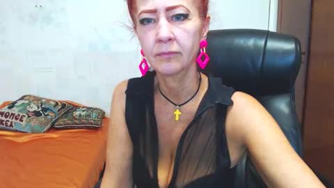 Snapshot of milayadflow chatting on 09/17/25, 01:24 MilayaDFlow online show from 09/17/25, 01:24