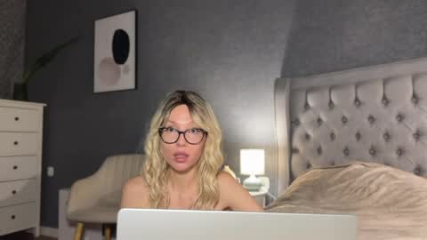 Snapshot of milayah chatting on 04/14/26, 06:25 Mila online show from 04/14/26, 06:25