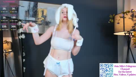 Snapshot of mildredbain chatting on 12/13/24, 03:16 Mila online show from 12/13/24, 03:16