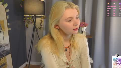 Snapshot of mildredbain chatting on 02/08/25, 02:36 Mila online show from 02/08/25, 02:36