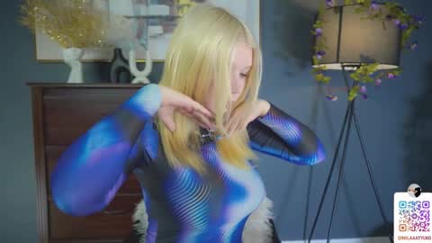 Snapshot of mildredbain chatting on 02/24/25, 02:30 Mila online show from 02/24/25, 02:30