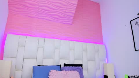 Snapshot of mile_loucrath chatting on 02/04/25, 08:17 mile_loucrath online show from 02/04/25, 08:17