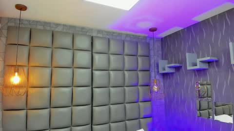 Snapshot of mile_u chatting on 01/28/25, 03:47 Milena online show from 01/28/25, 03:47