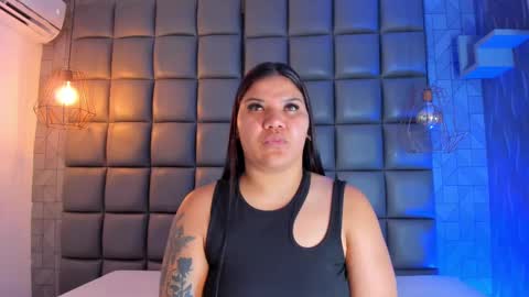 Snapshot of mile_u chatting on 03/06/25, 02:09 Milena online show from 03/06/25, 02:09