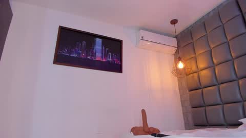 Snapshot of mile_u chatting on 03/12/25, 06:51 Milena online show from 03/12/25, 06:51