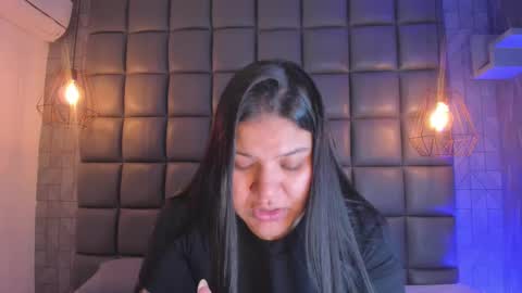 Snapshot of mile_u chatting on 09/18/25, 01:51 Milena online show from 09/18/25, 01:51