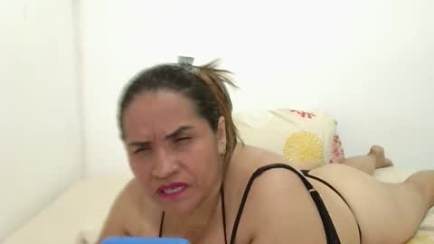 Snapshot of milena_hoot_ chatting on 11/07/25, 04:23 MILENA online show from 11/07/25, 04:23