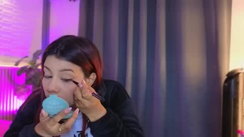 milena_lawson online show from 12/15/25, 10:41