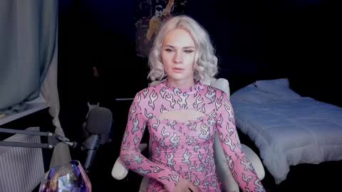 Snapshot of milena_marshmallows chatting on 12/02/24, 01:25 Milena online show from 12/02/24, 01:25