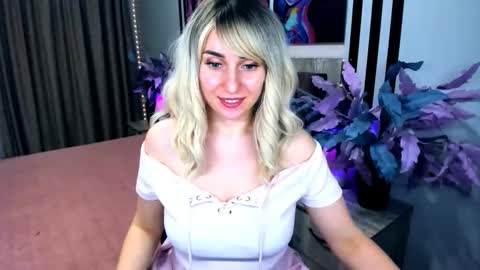 Snapshot of milenadaisy chatting on 03/31/26, 02:50 MilenaDaisy online show from 03/31/26, 02:50