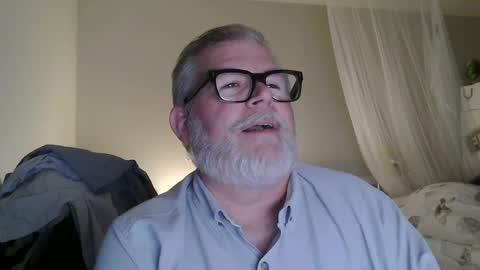 Snapshot of milesnash chatting on 09/27/25, 05:56 Miles Nash online show from 09/27/25, 05:56