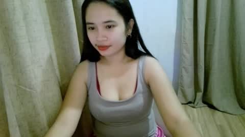 Snapshot of miletera chatting on 11/11/25, 09:48 miletera online show from 11/11/25, 09:48