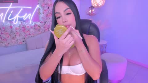 Snapshot of mileycruz_ chatting on 12/04/24, 05:16 Miley Cruz IG miley model23 online show from 12/04/24, 05:16