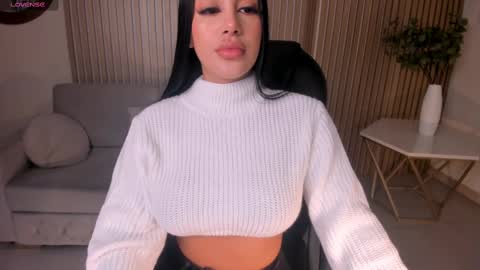 Snapshot of mileycruz_ chatting on 02/18/25, 03:10 Miley Cruz IG miley model23 online show from 02/18/25, 03:10