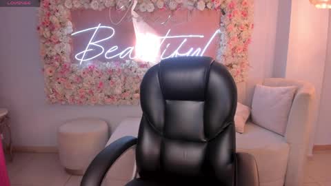 Miley Cruz  IG miley model23 online show from 04/08/26, 07:25