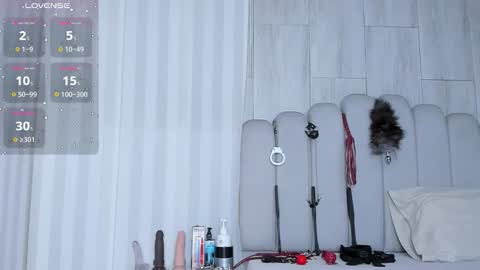 Snapshot of mileyerikson chatting on 12/19/25, 04:41 MILEY online show from 12/19/25, 04:41