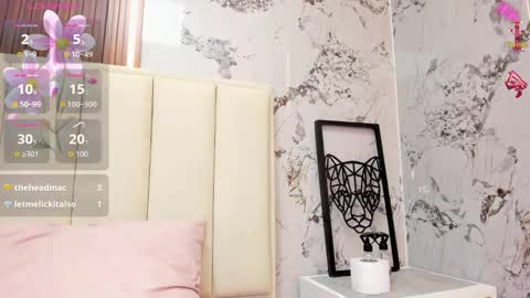 Snapshot of mileyjoas chatting on 12/13/25, 07:53 MILEY online show from 12/13/25, 07:53