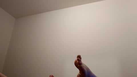 Snapshot of milf44milf chatting on 04/19/26, 01:38 milf44milf online show from 04/19/26, 01:38