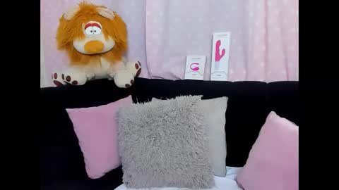 Antonella online show from 11/20/25, 01:00