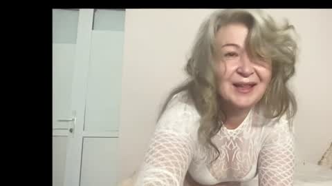 Snapshot of milf_charlotty chatting on 07/13/26, 03:09 Charlotte online show from 07/13/26, 03:09