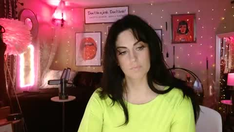 Snapshot of milf_lacey chatting on 06/30/26, 07:37 Milf Lacey online show from 06/30/26, 07:37