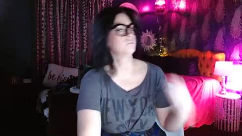 Snapshot of milf_lacey chatting on 07/19/26, 09:29 Milf Lacey online show from 07/19/26, 09:29