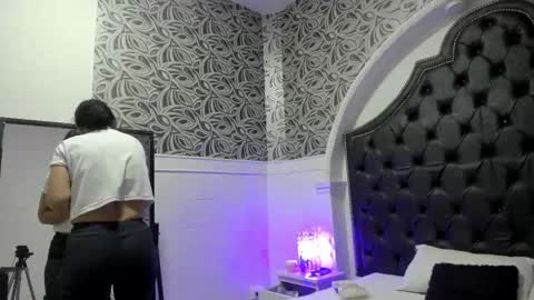 Snapshot of milf_march chatting on 04/23/26, 11:20 milf_march online show from 04/23/26, 11:20