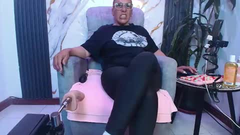  milf sikiu  online show from 04/23/26, 01:29