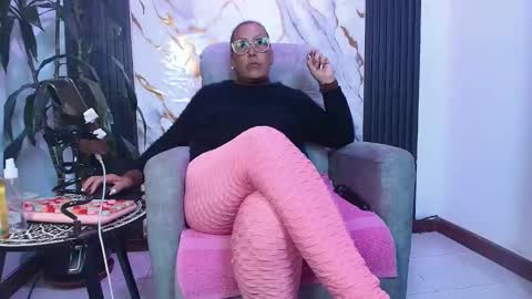  milf sikiu  online show from 04/27/26, 02:42