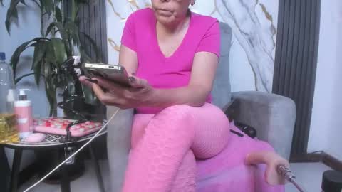  milf sikiu  online show from 05/24/26, 11:21