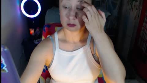 Valeria online show from 10/30/25, 02:18