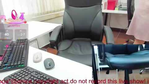 Viktoria online show from 12/18/25, 10:54