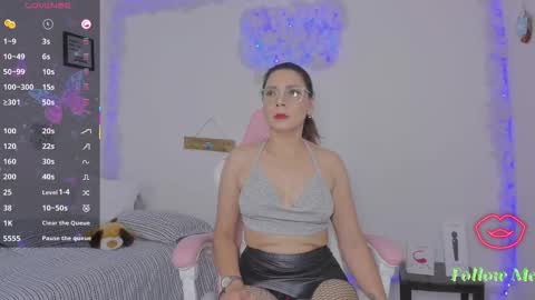 Snapshot of milfaaura chatting on 03/16/26, 05:44 Aura online show from 03/16/26, 05:44