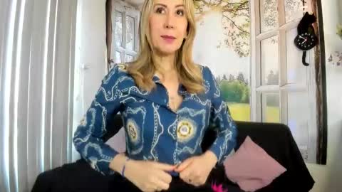 Snapshot of milfashley chatting on 03/19/26, 12:53 ASHLEY online show from 03/19/26, 12:53