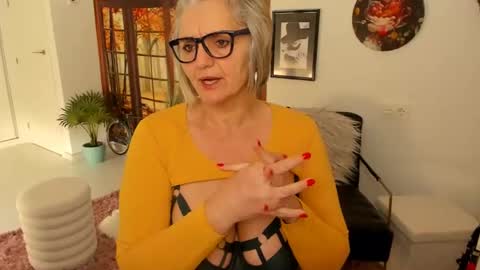 MilfElla online show from 02/25/25, 09:09