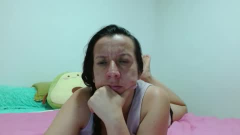 milfevha online show from 01/12/26, 02:06