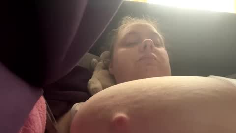 Snapshot of milfgem89 chatting on 05/07/26, 04:12 BBW-Gem online show from 05/07/26, 04:12