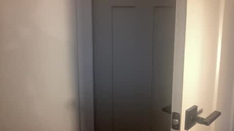 Snapshot of milfhunter1736 chatting on 03/08/25, 08:35 HungCollege online show from 03/08/25, 08:35