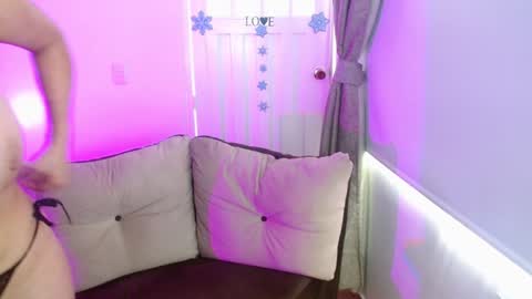 Rosalie  online show from 02/03/25, 04:41