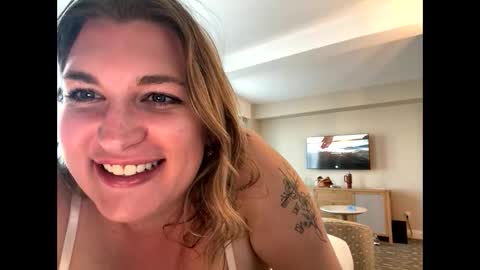 milfsammyyy online show from 02/10/26, 09:08