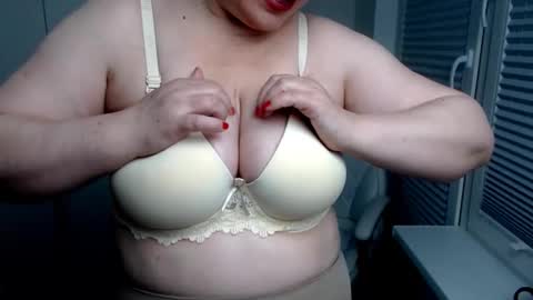 MilfScarlette online show from 09/17/25, 04:36