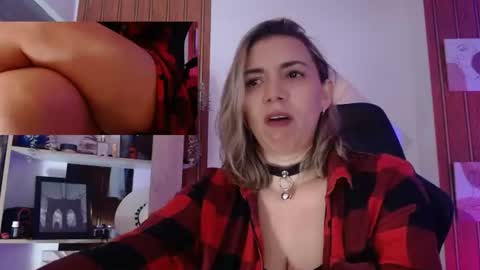 Snapshot of milfsecret69 chatting on 08/01/26, 11:09 Sara online show from 08/01/26, 11:09