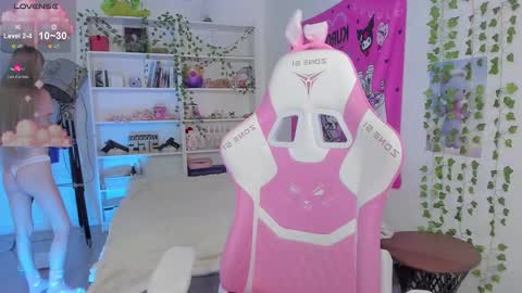 Milia online show from 02/24/25, 02:19